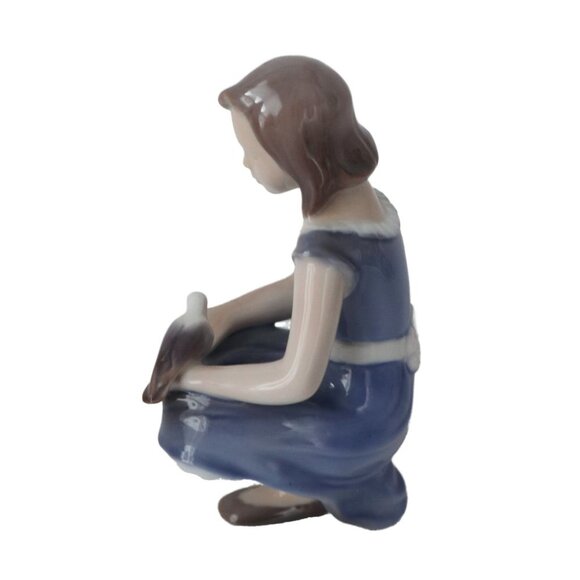 Vintage Bing and Grondahl  B&G Kjøbenhavn Denmark Girl With Bird 2340 Porcelain - Picture 2 of 6